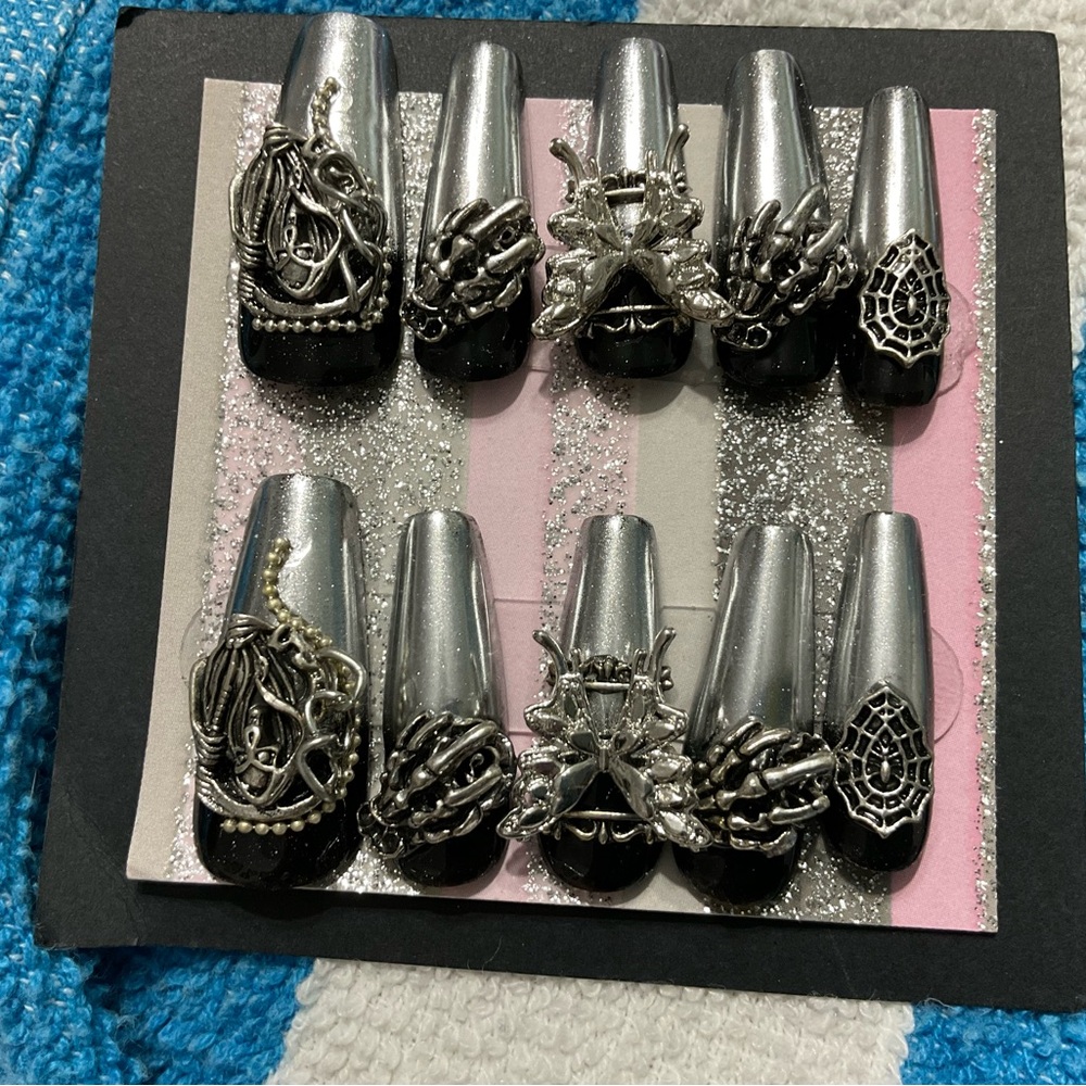 Silver & Black Gothic Press On Nails Set -Onyx Collection-#044